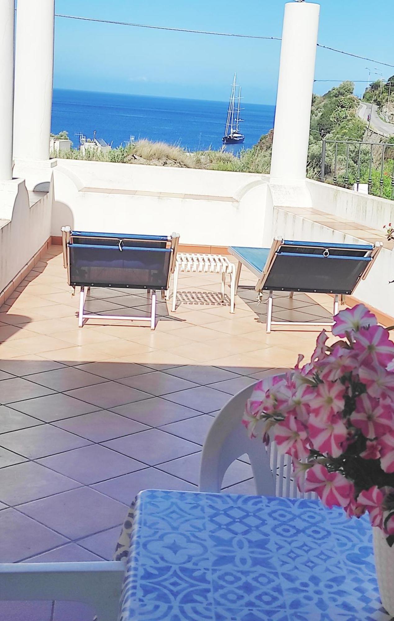 Holiday Home Mennulita Lipari  Habitación foto